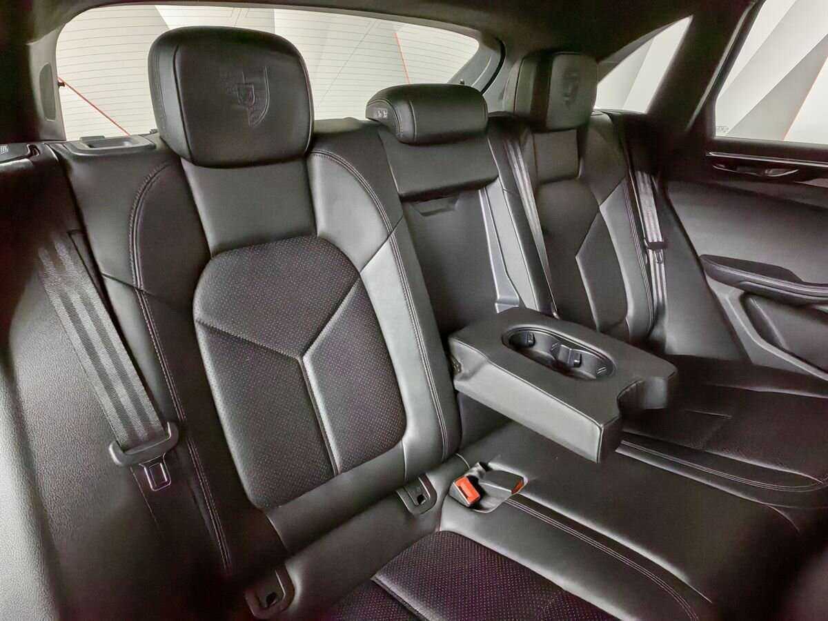 Купить Porsche Macan с пробегом. Фото: #11
