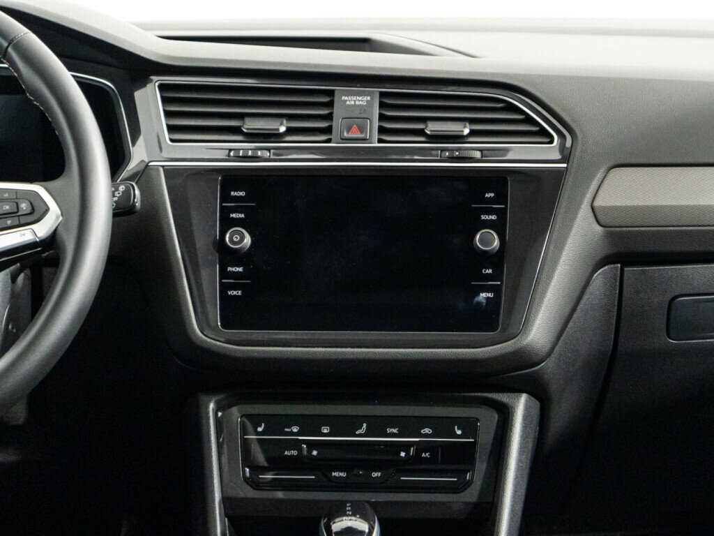 Купить Volkswagen Tiguan с пробегом. Фото: #13