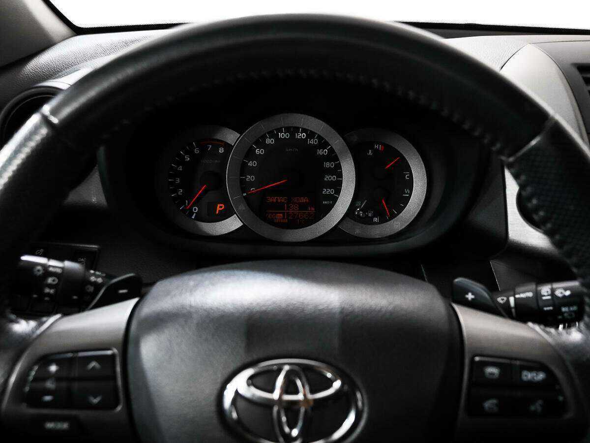 Купить Toyota RAV4 с пробегом. Фото: #15