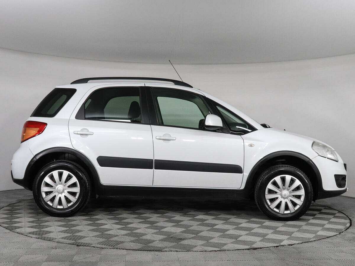 Купить Suzuki SX4 с пробегом. Фото: #3