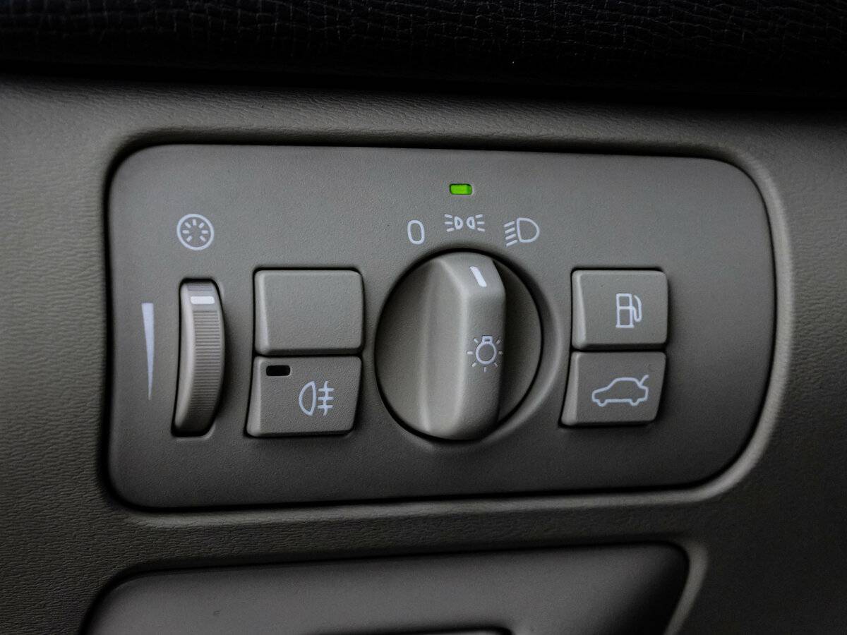 Купить Volvo XC60 с пробегом. Фото: #13