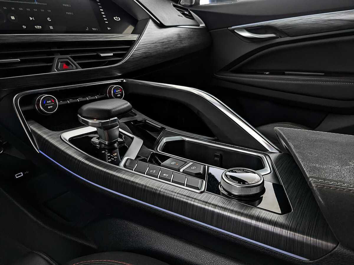 Купить Geely Tugella с пробегом. Фото: #19