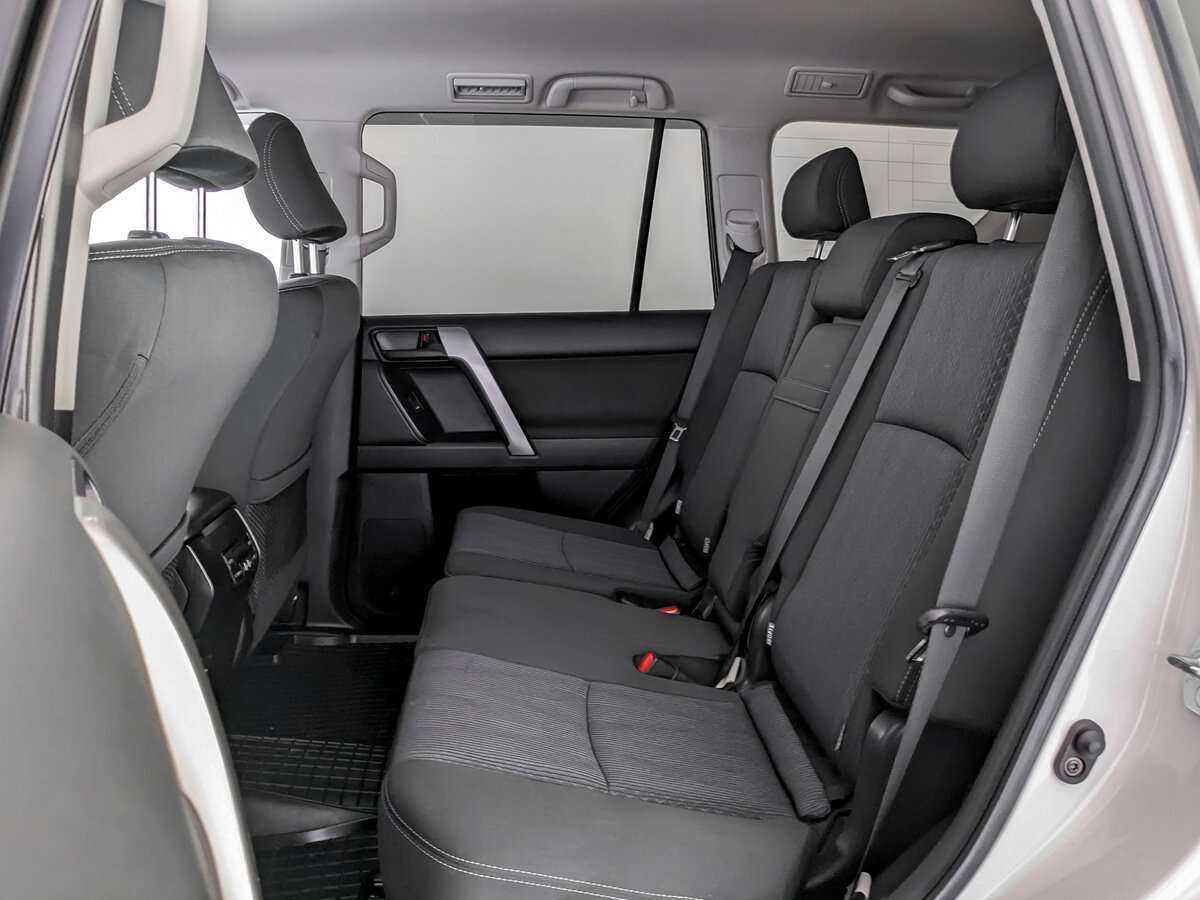 Купить Toyota Land Cruiser Prado с пробегом. Фото: #9
