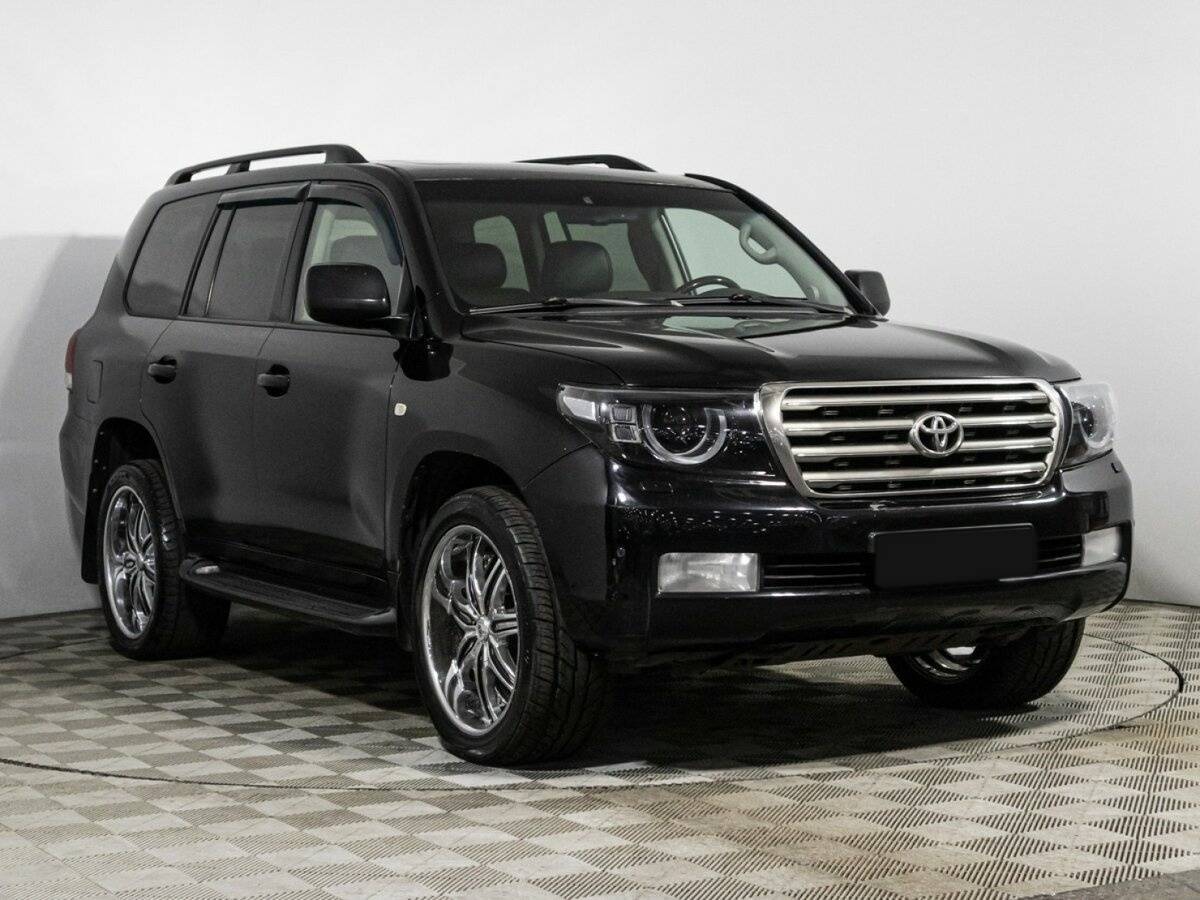 Купить Toyota Land Cruiser с пробегом. Фото: #2