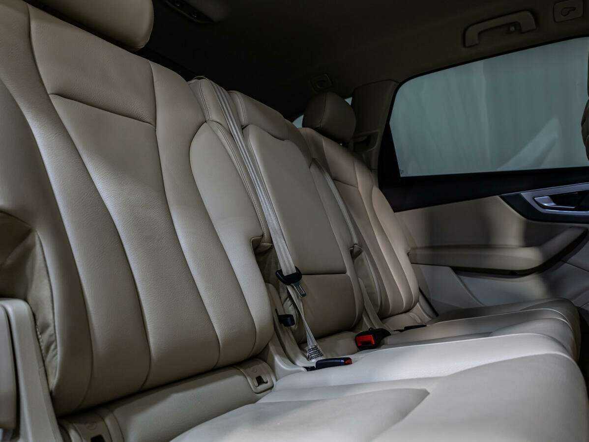 Купить Audi Q7 с пробегом. Фото: #11