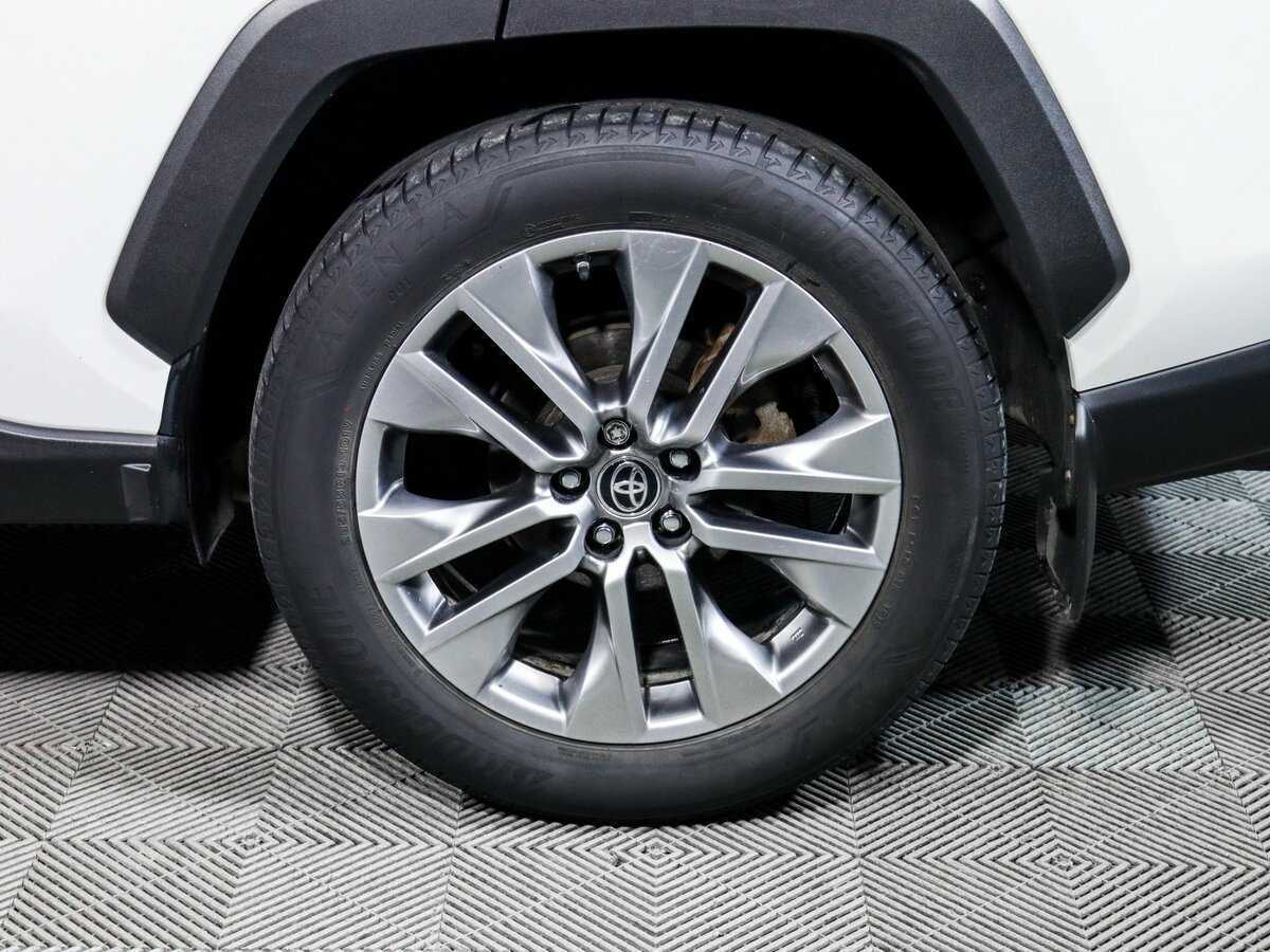 Купить Toyota RAV4 с пробегом. Фото: #14