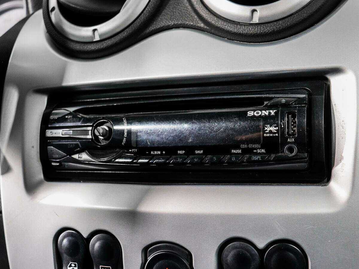 Купить Renault Sandero с пробегом. Фото: #12