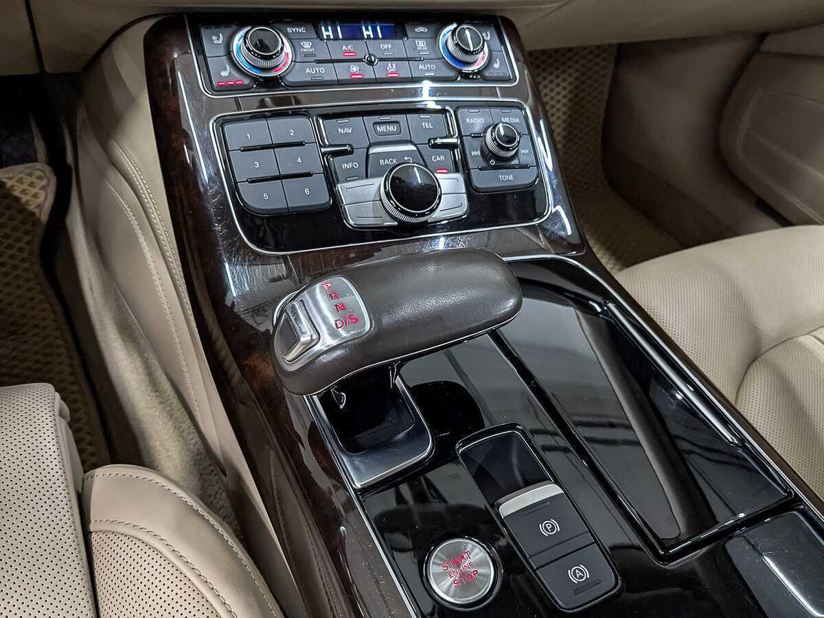 Купить Audi A8 с пробегом. Фото: #28