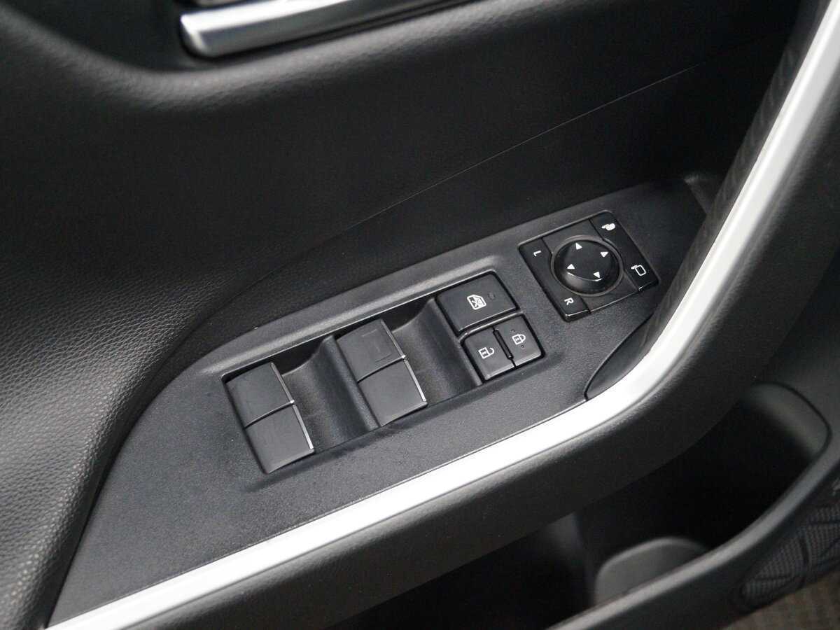 Купить Toyota RAV4 с пробегом. Фото: #20
