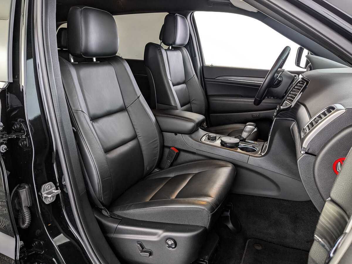 Купить Jeep Grand Cherokee с пробегом. Фото: #21