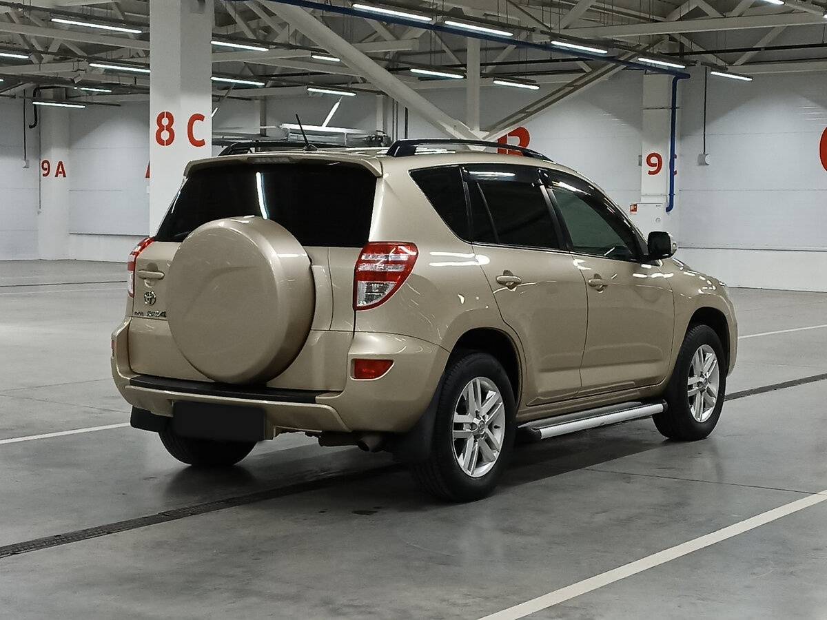 Купить Toyota RAV4 с пробегом. Фото: #4