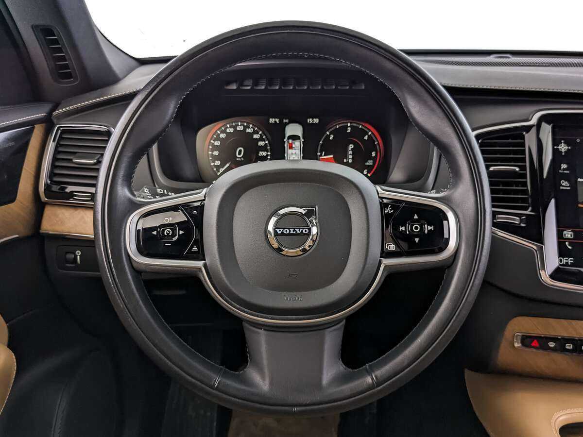 Купить Volvo XC90 с пробегом. Фото: #16