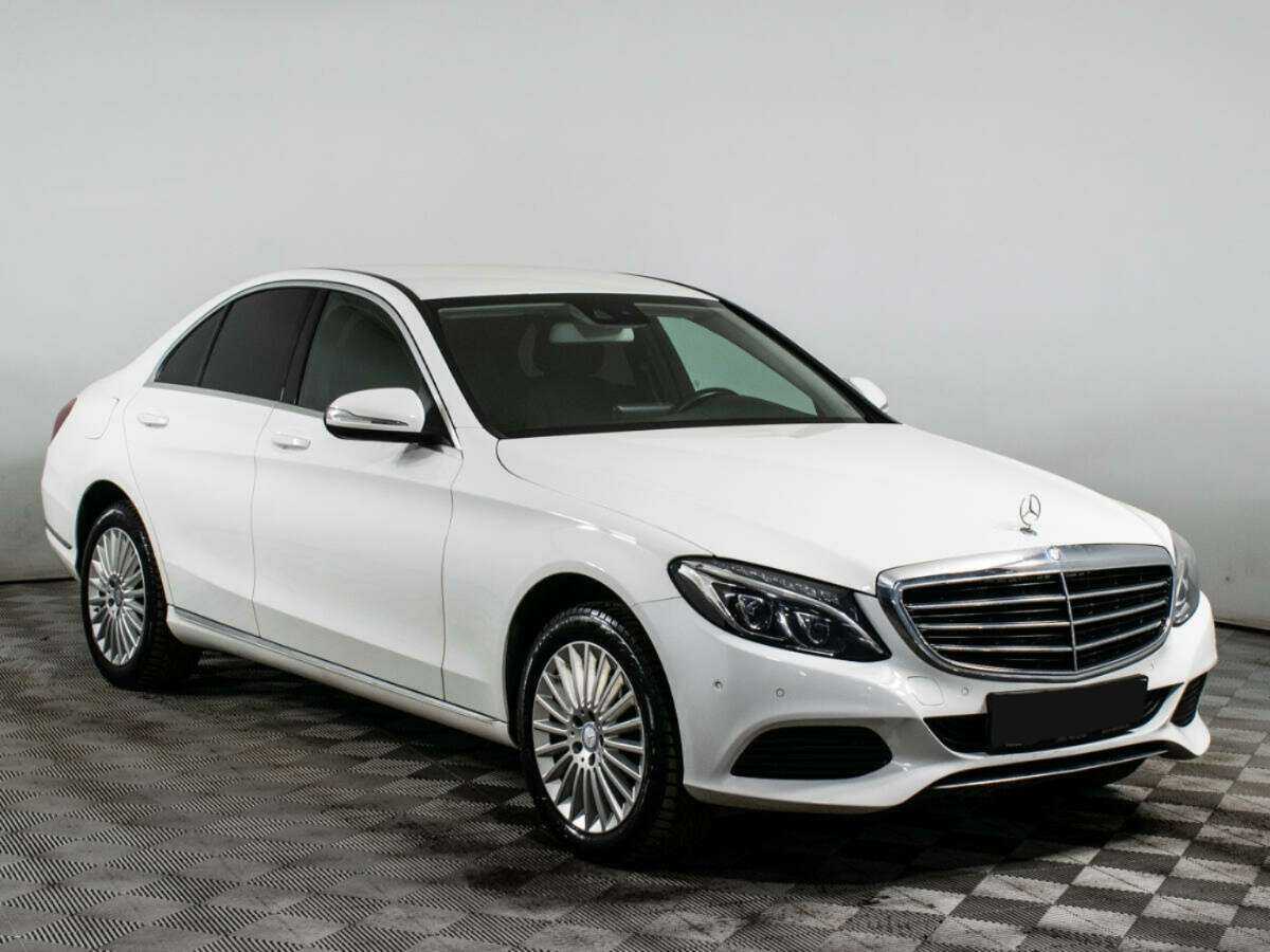 Купить Mercedes-Benz C-Класс с пробегом. Фото: #2