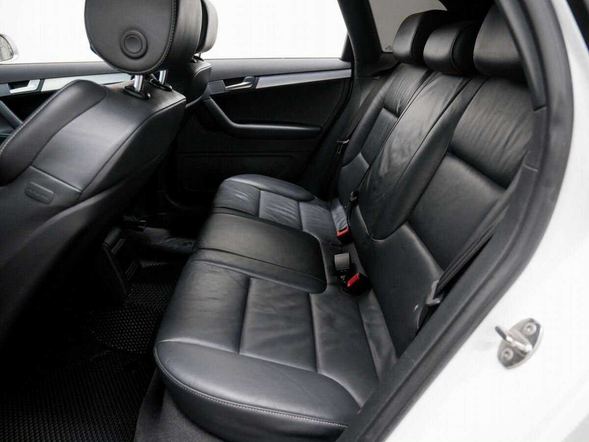 Купить Audi RS 3 с пробегом. Фото: #10