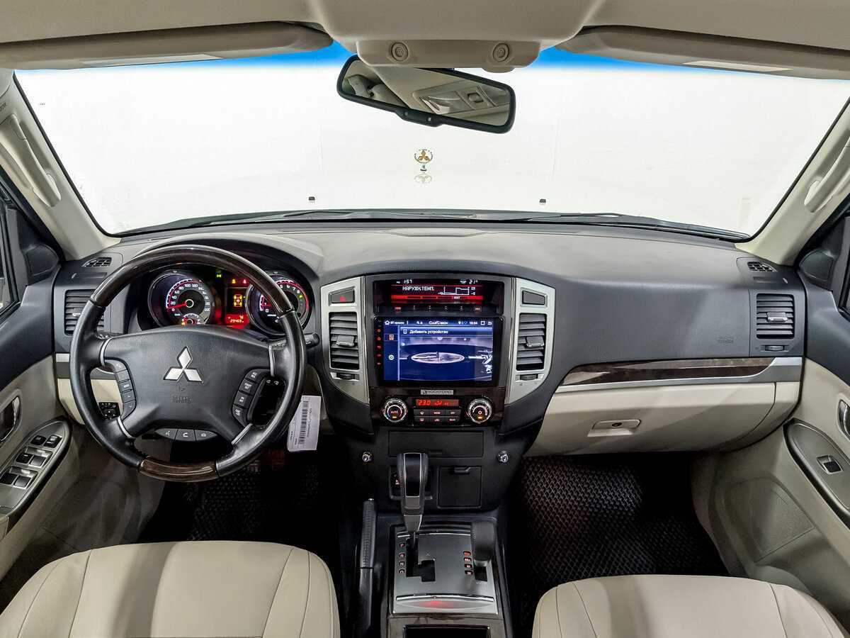 Купить Mitsubishi Pajero с пробегом. Фото: #13