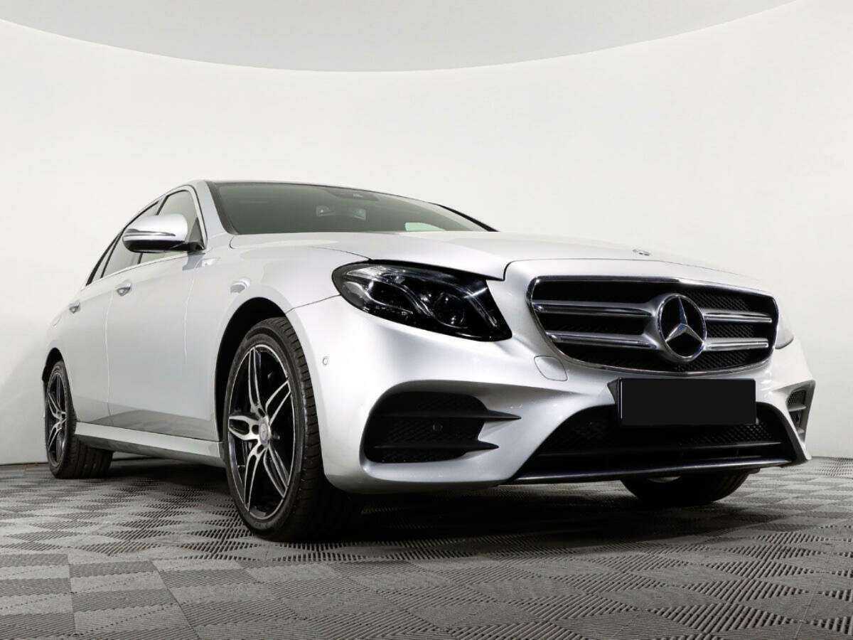 Купить Mercedes-Benz E-Класс с пробегом. Фото: #2