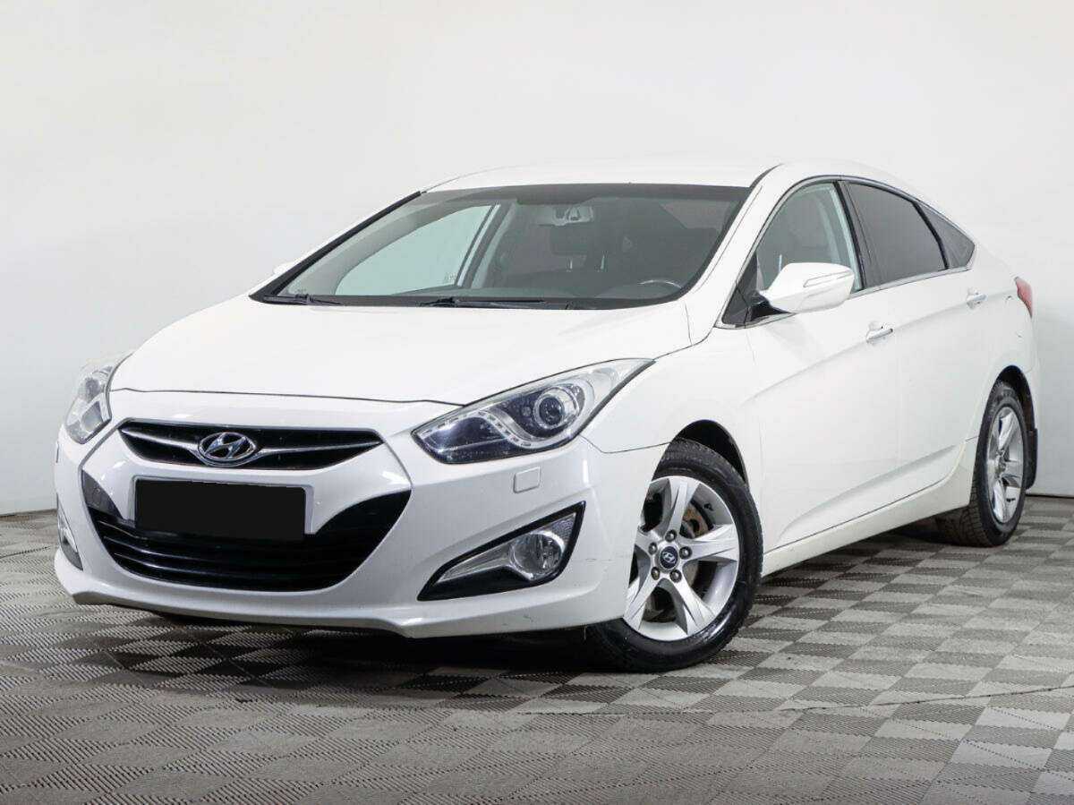 Купить Hyundai i40 с пробегом. Посмотреть фото