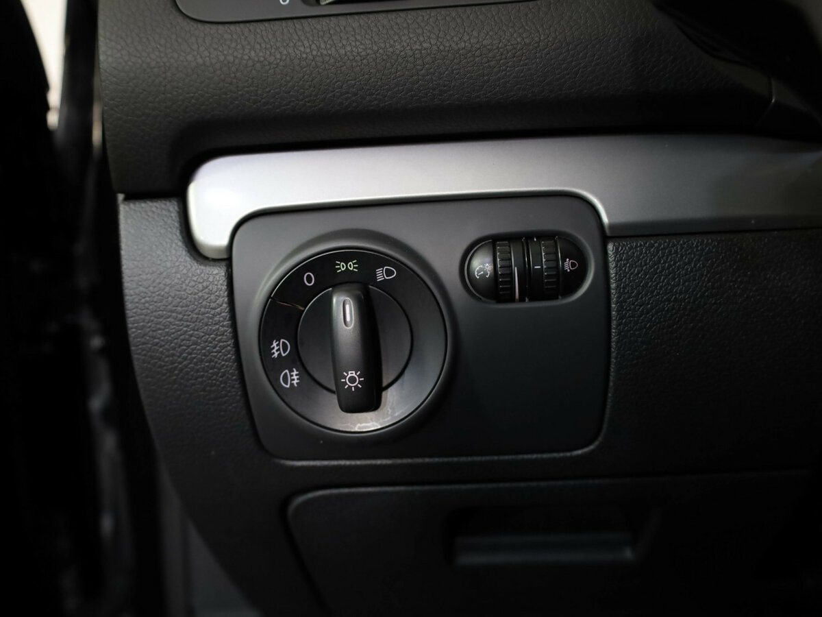 Купить Volkswagen Golf с пробегом. Фото: #11