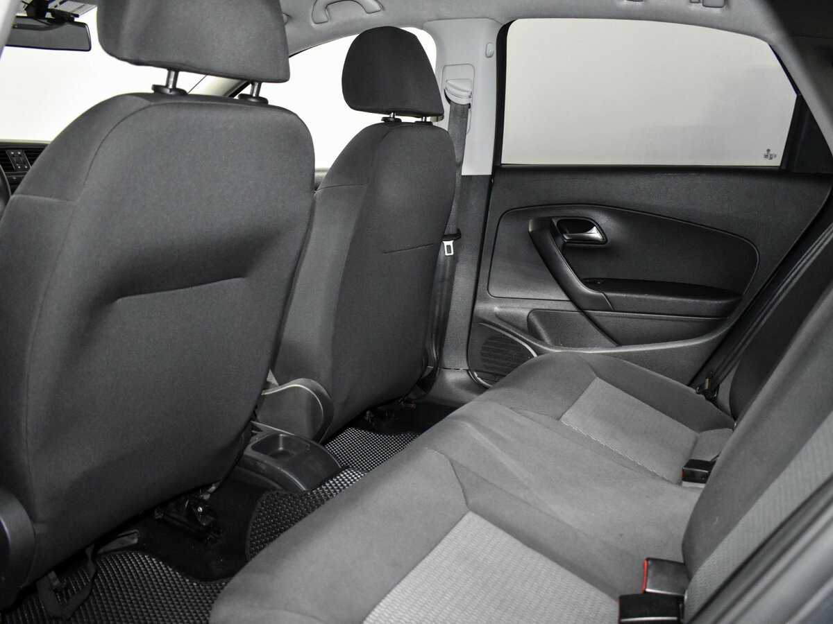 Купить Volkswagen Polo с пробегом. Фото: #10