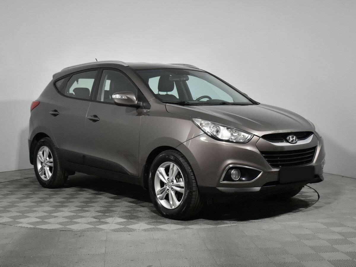 Купить Hyundai ix35 с пробегом. Фото: #2