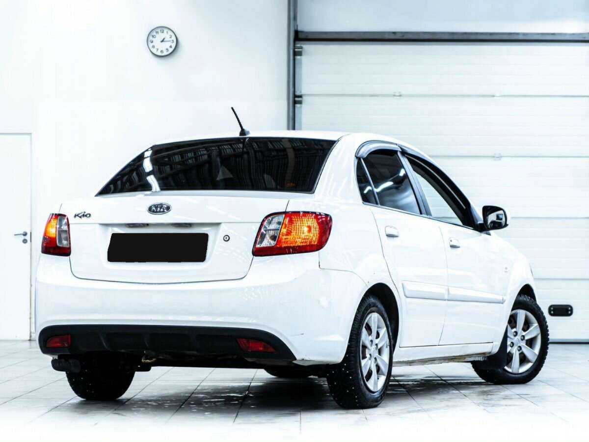 Купить Kia Rio с пробегом. Фото: #2