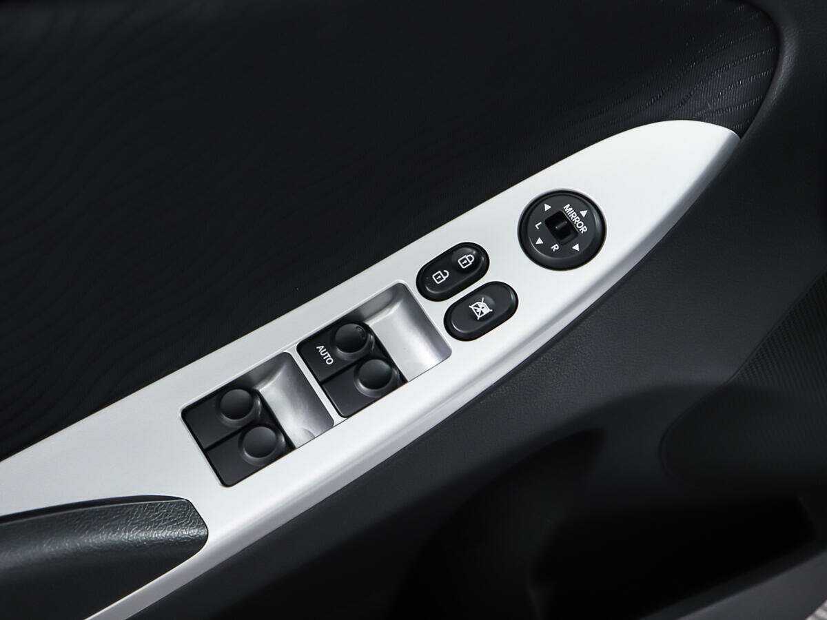 Купить Hyundai Solaris с пробегом. Фото: #17