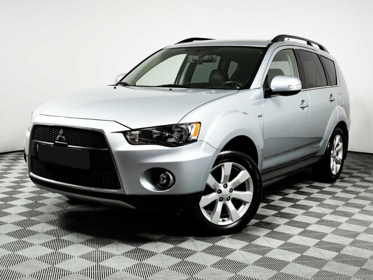 Купить Mitsubishi Outlander с пробегом. Посмотреть фото