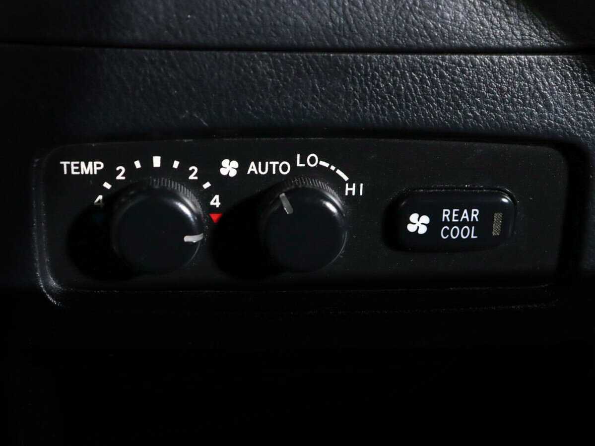 Купить Toyota Land Cruiser Prado с пробегом. Фото: #11
