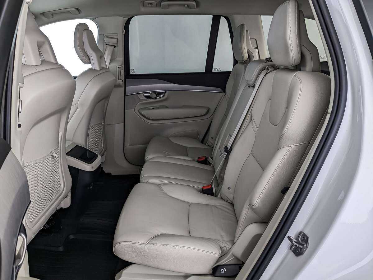 Купить Volvo XC90 с пробегом. Фото: #13