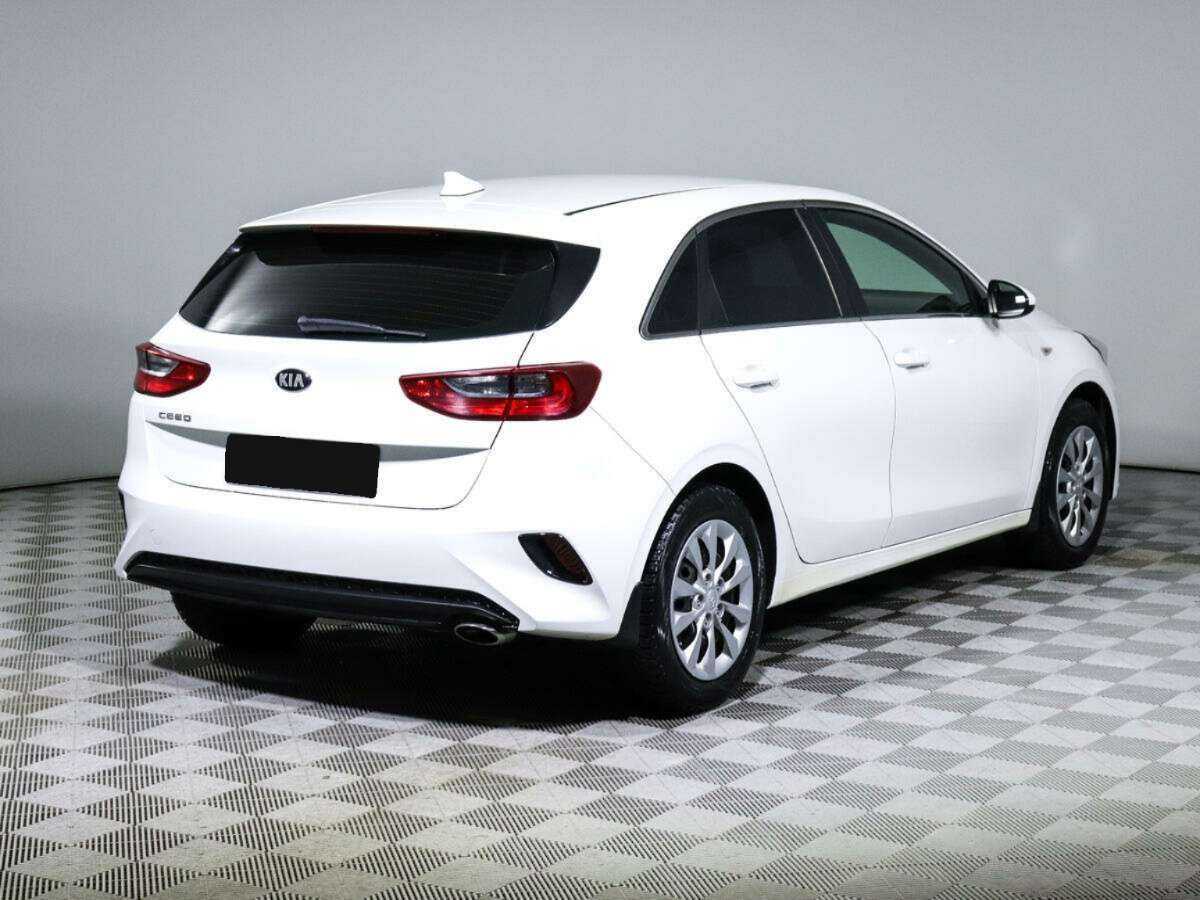 Купить Kia Ceed с пробегом. Фото: #3