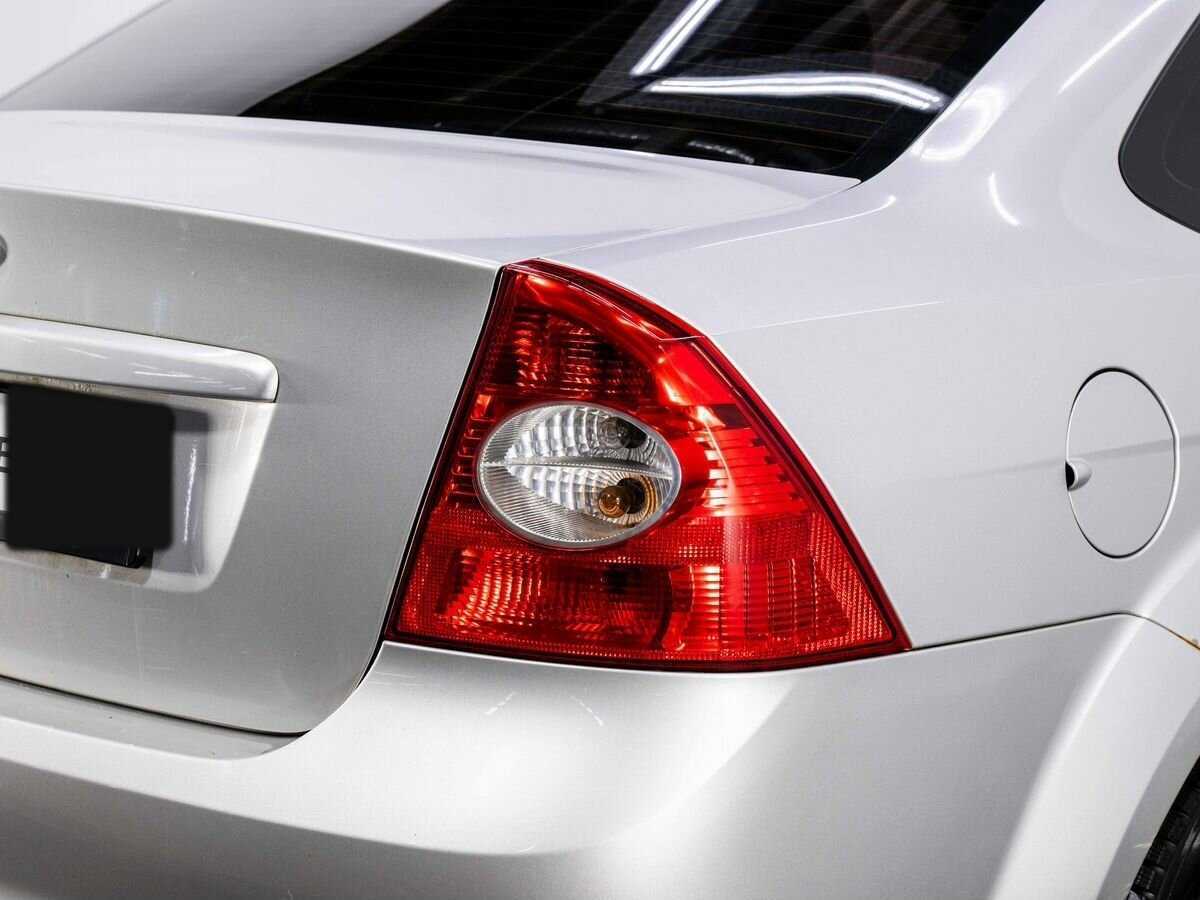 Купить Ford Focus с пробегом. Фото: #18