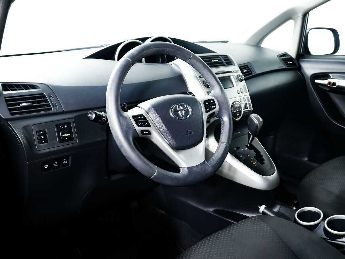Купить Toyota Verso с пробегом. Фото: #13