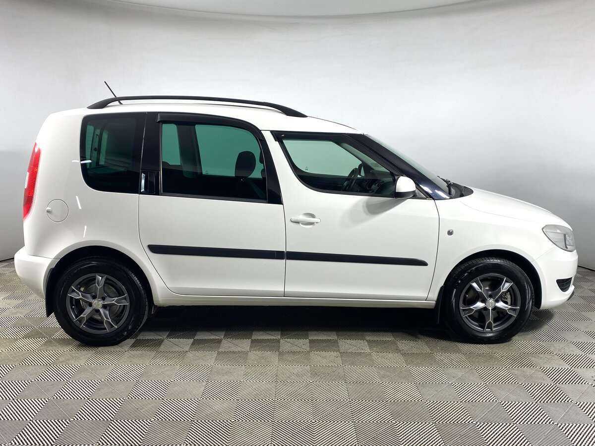 Купить Skoda Roomster с пробегом. Фото: #3