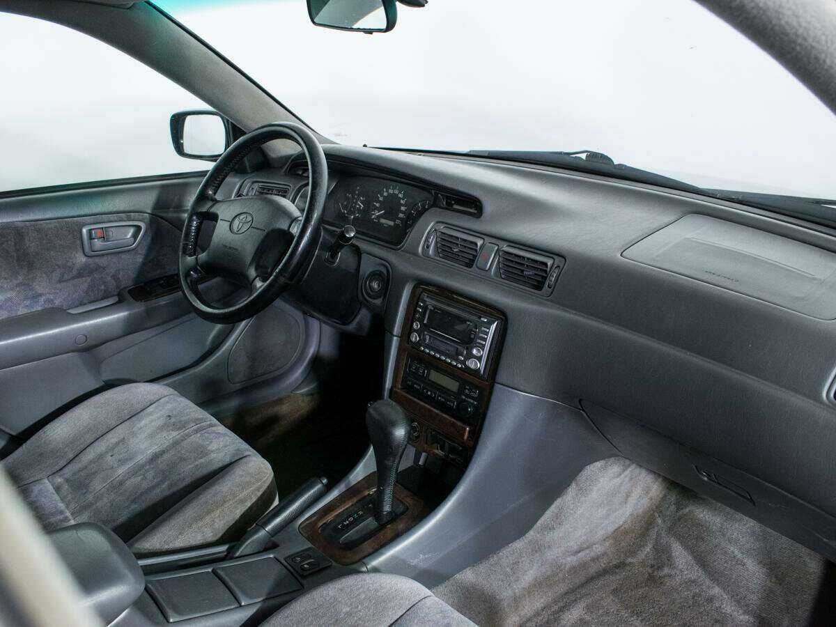 Купить Toyota Camry с пробегом. Фото: #6