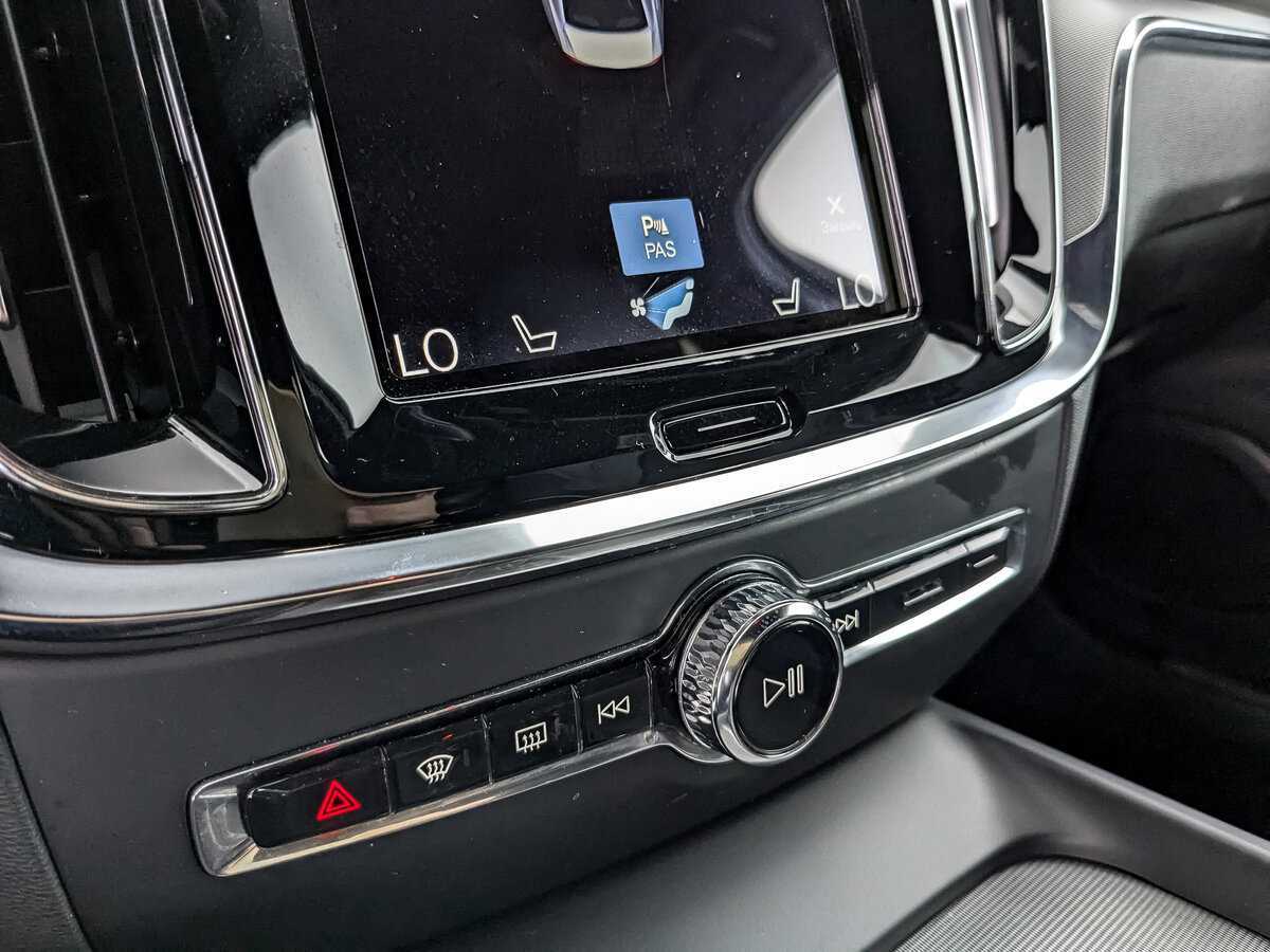 Купить Volvo S60 с пробегом. Фото: #16