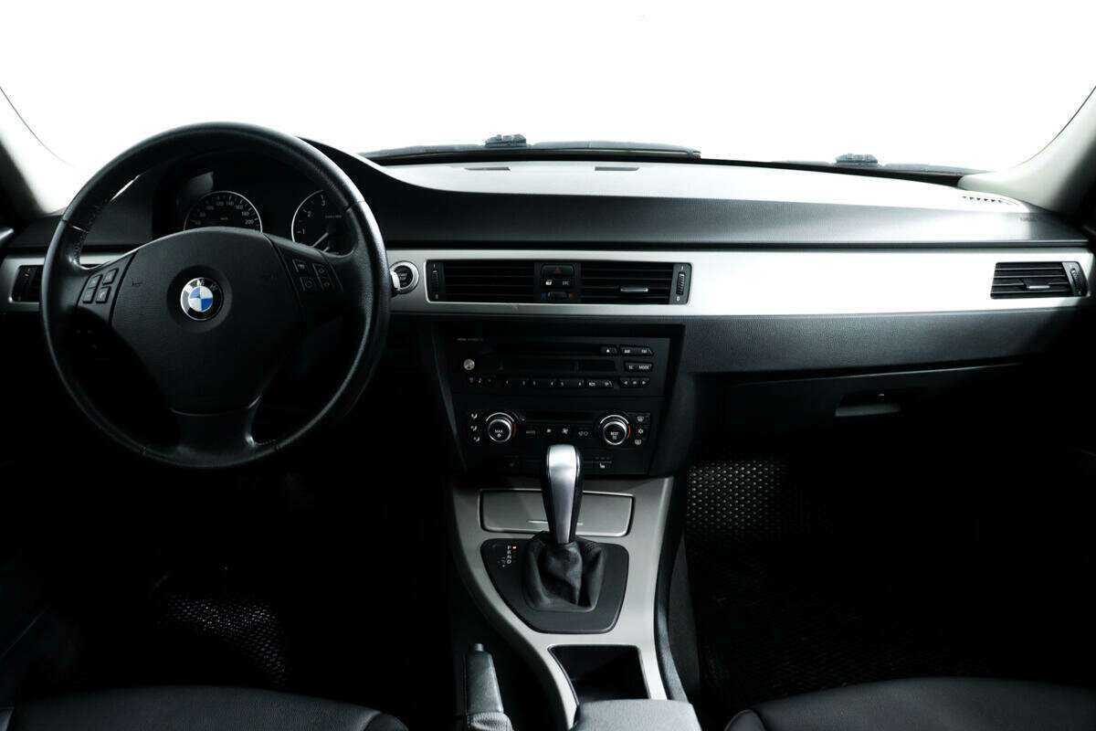 Купить BMW 3 серии с пробегом. Фото: #10