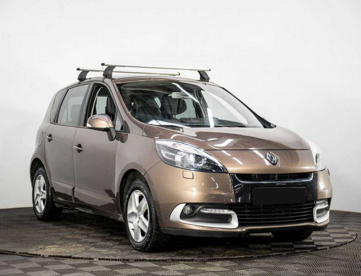 Купить Renault Scenic с пробегом. Фото: #2