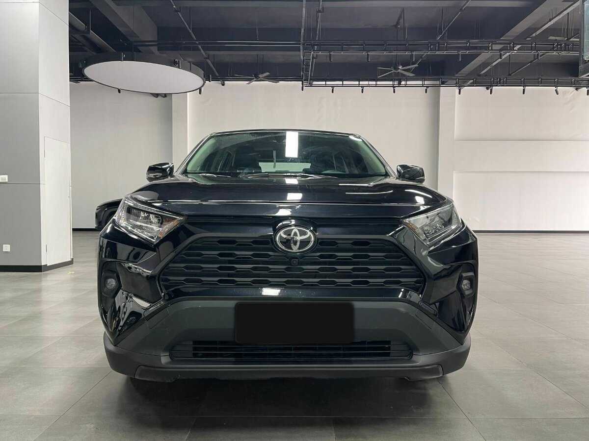 Купить Toyota RAV4 с пробегом. Фото: #1
