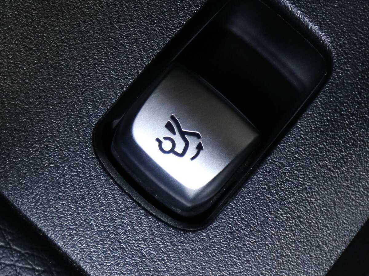 Купить Mercedes-Benz E-Класс с пробегом. Фото: #10