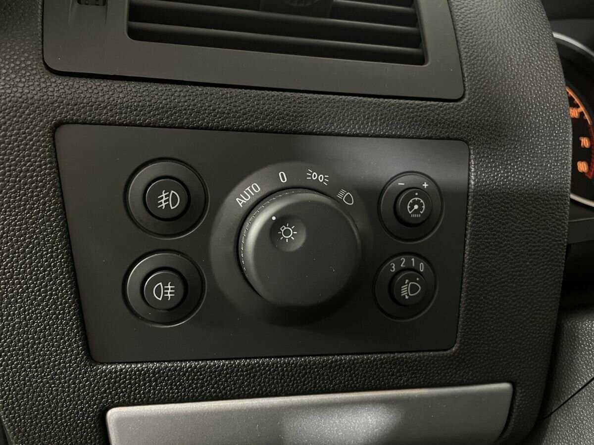 Купить Opel Zafira с пробегом. Фото: #8
