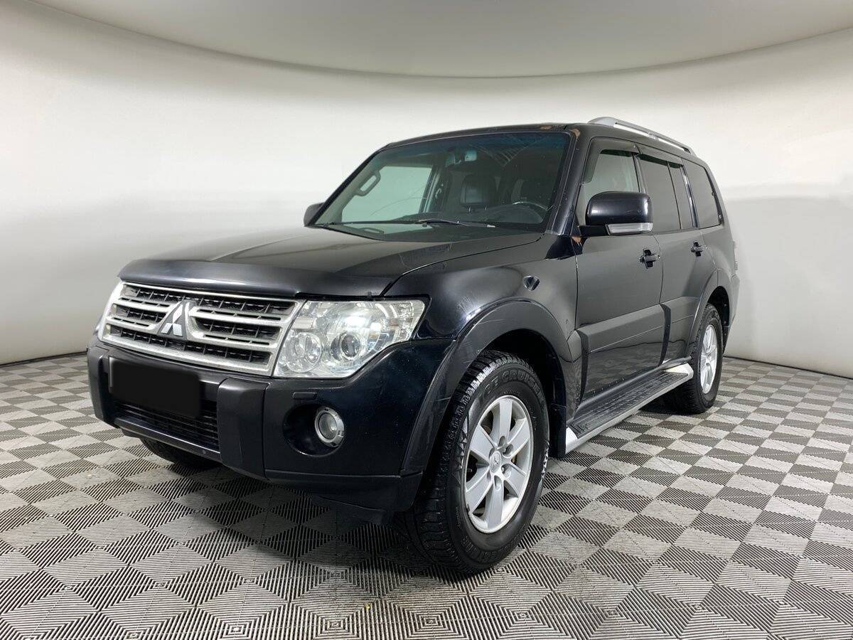 Купить Mitsubishi Pajero с пробегом. Посмотреть фото