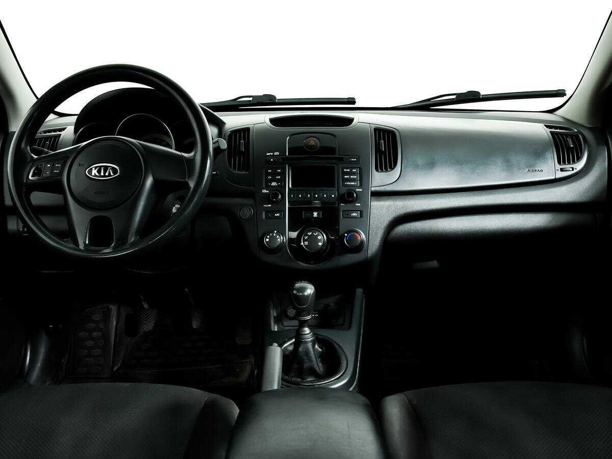 Купить Kia Cerato с пробегом. Фото: #10