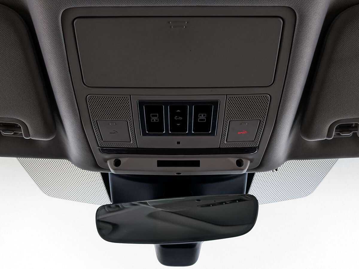 Купить Land Rover Discovery с пробегом. Фото: #23