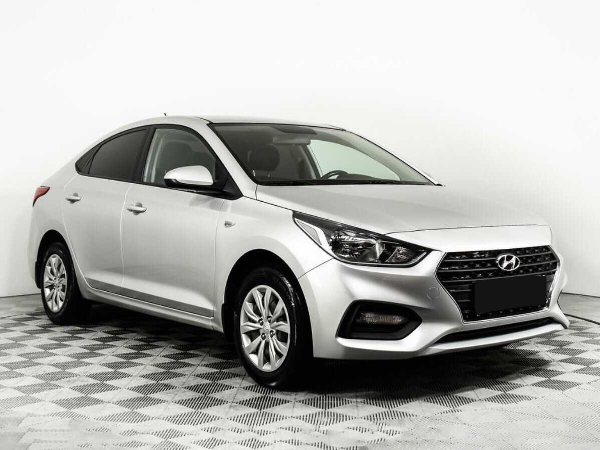 Купить Hyundai Solaris с пробегом. Фото: #2