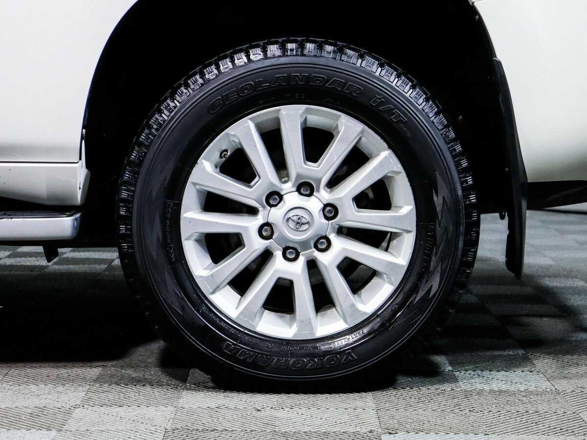 Купить Toyota Land Cruiser Prado с пробегом. Фото: #14