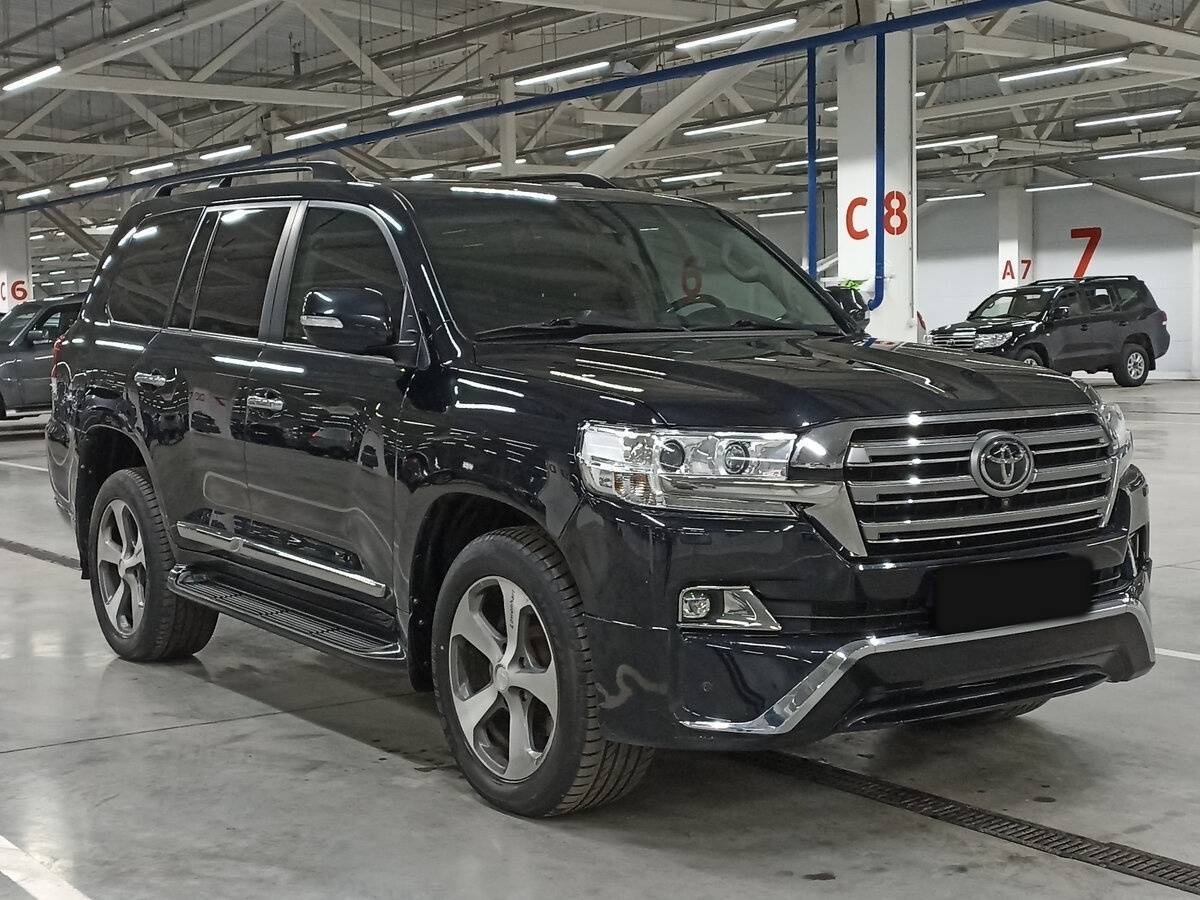 Купить Toyota Land Cruiser с пробегом. Фото: #2