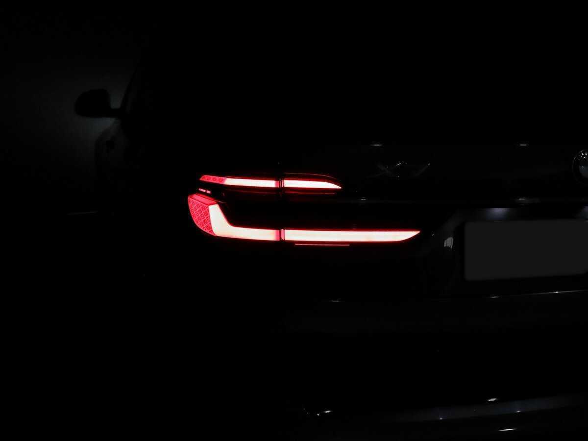 Купить BMW X7 с пробегом. Фото: #17
