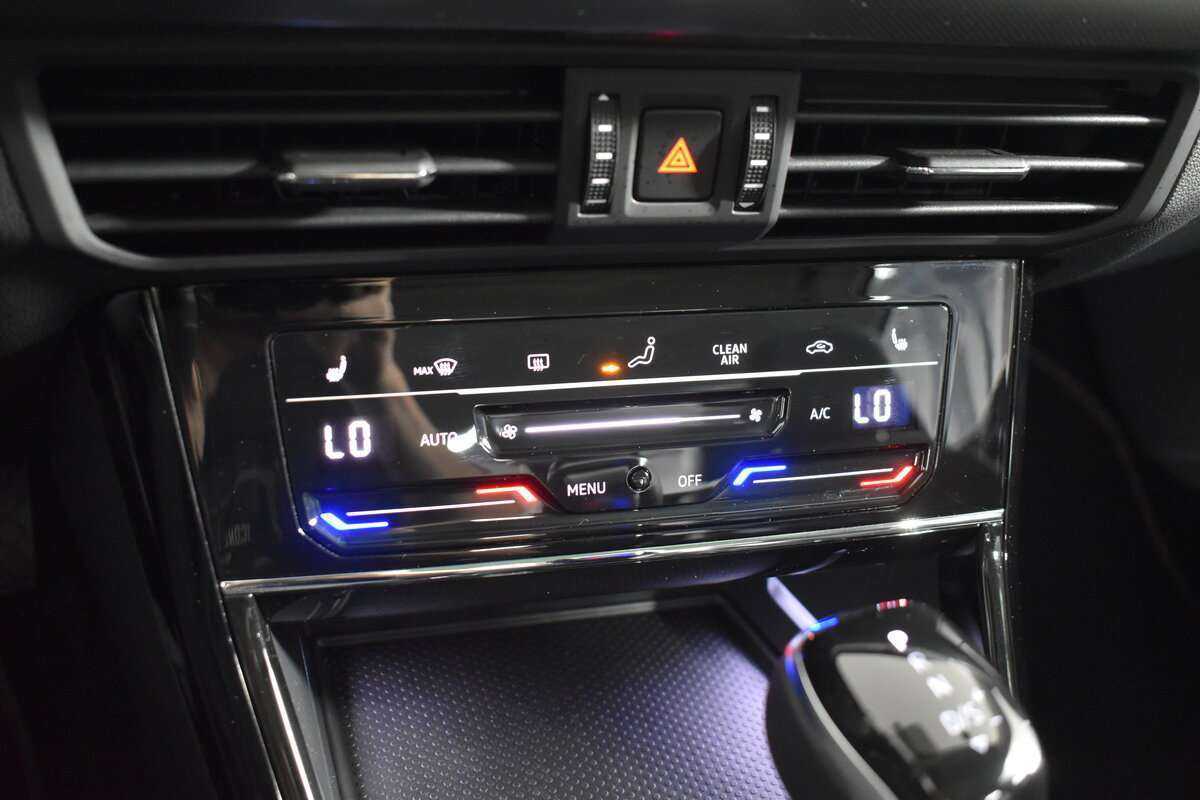 Купить Volkswagen Passat с пробегом. Фото: #20