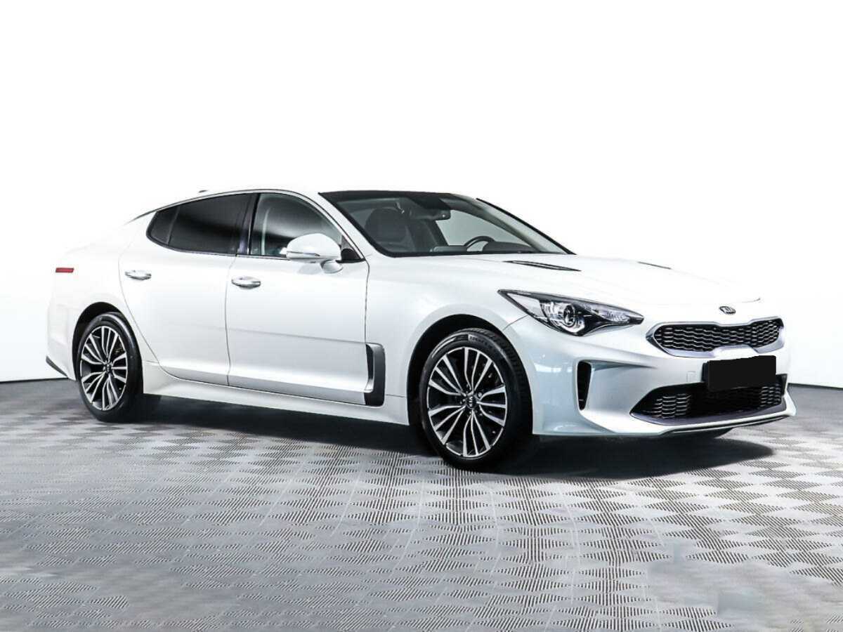 Купить Kia Stinger с пробегом. Фото: #2