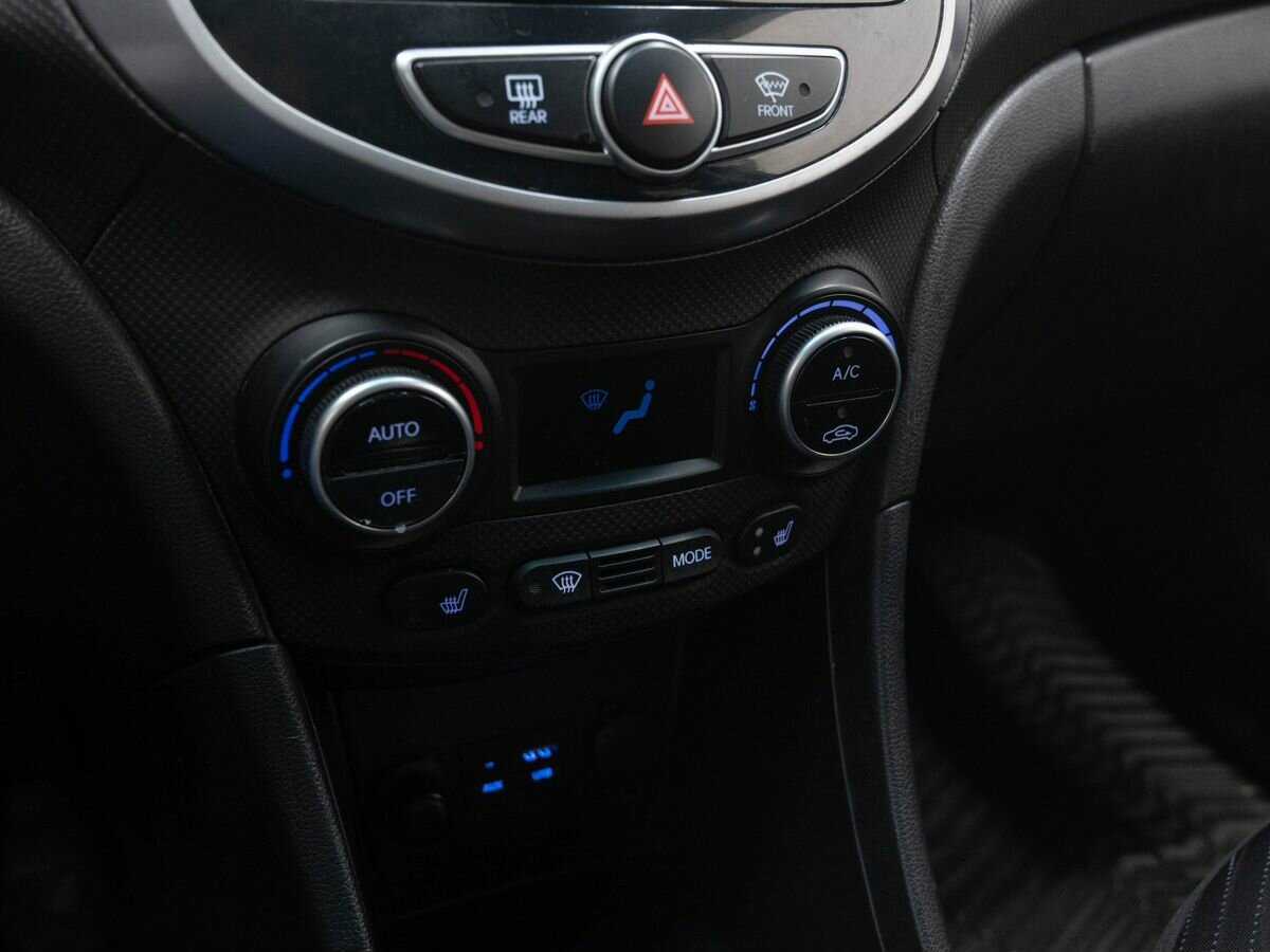 Купить Hyundai Solaris с пробегом. Фото: #18
